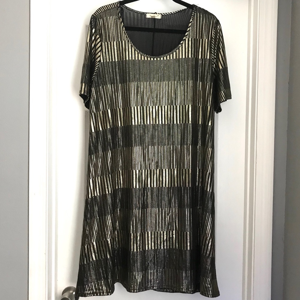 GOLD & BLACK METALLIC DRESS
